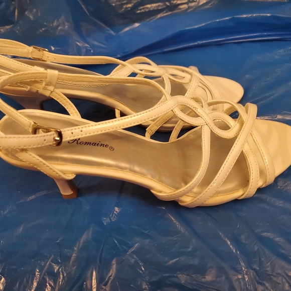 Women's Dress Sandals - Picture 5 of 6